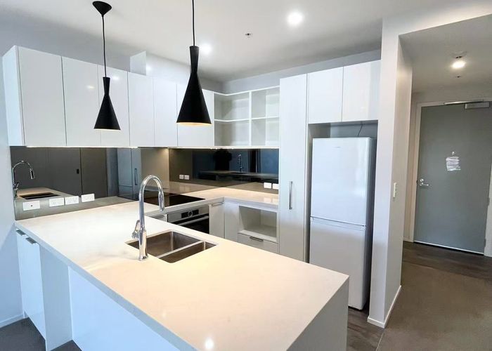  at 204/25-27 Enfield Street, Mount Eden, Auckland City, Auckland