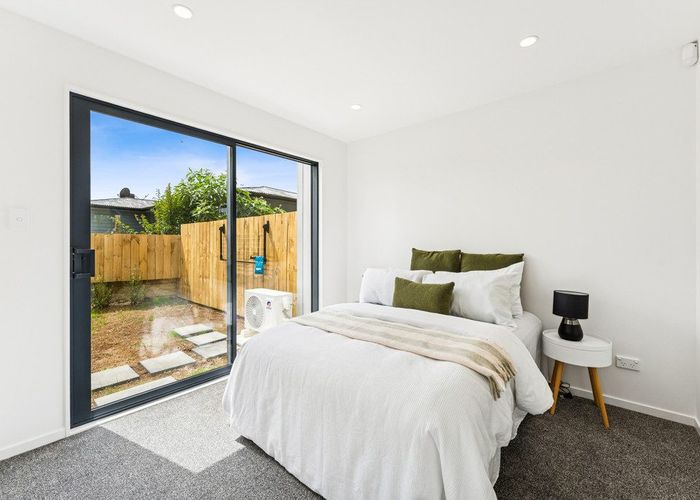  at 10F Powell Place, Henderson, Waitakere City, Auckland