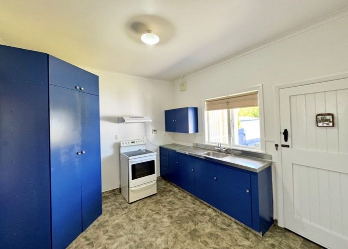  at 12 Roberts Avenue, Aramoho, Whanganui, Manawatu / Whanganui