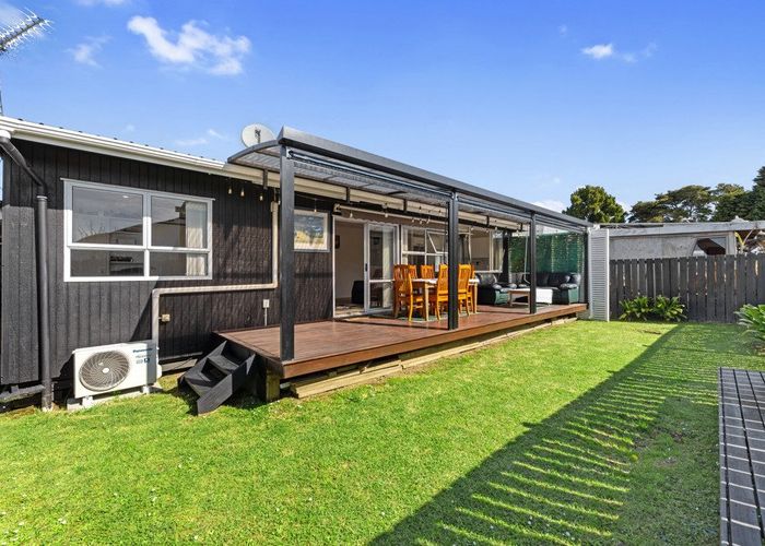  at 4/221 Buckland Road, Mangere East, Auckland