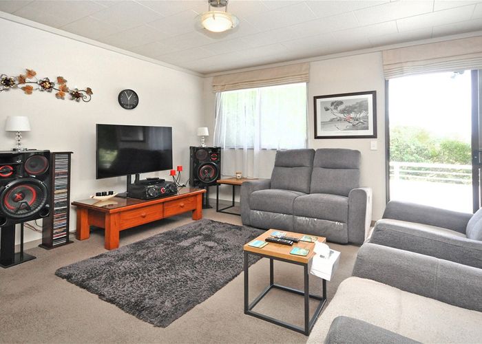  at 25B Shakespear Road, Army Bay, Whangaparaoa