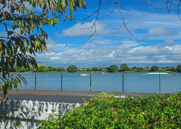  at 82 Beachcroft Avenue, Onehunga, Auckland City, Auckland