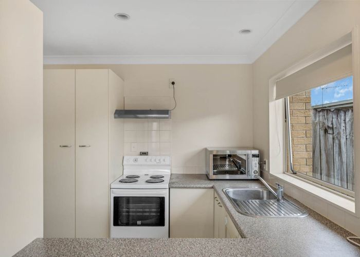  at 4/57 Tui Road, Papatoetoe, Manukau City, Auckland