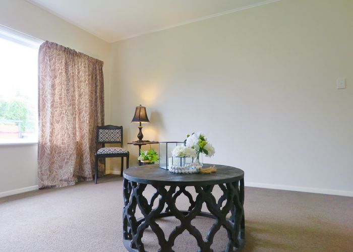  at 233 Clarkin Road, Fairfield, Hamilton