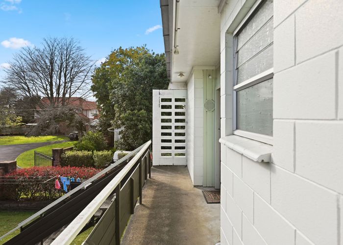  at 12/211 River Road, Claudelands, Hamilton, Waikato