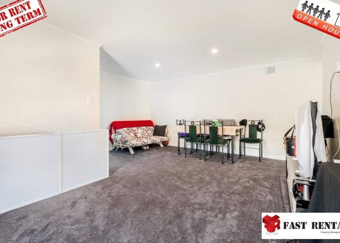  at 140 Moore Street, Hillcrest, Auckland