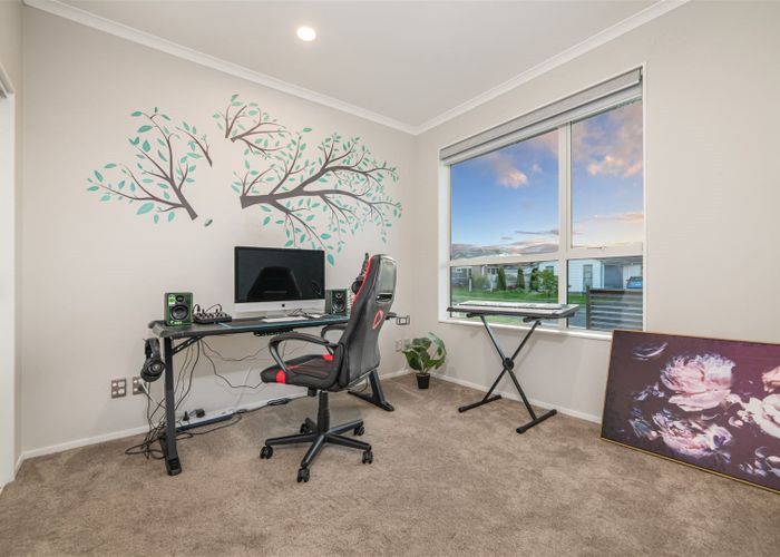  at 17 Aporo Drive, Kumeu