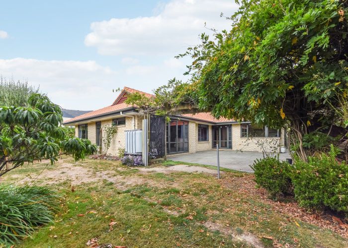  at 11 Templemore Drive, Richmond