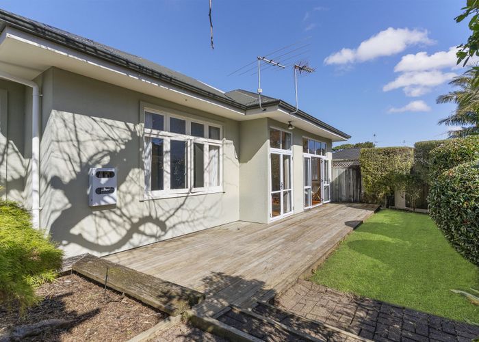  at 2/38 Athens Road, Onehunga, Auckland City, Auckland