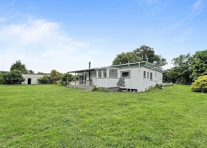  at 42 Ferry Road, Waerengaahika, Gisborne