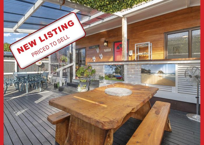  at 2/8 Leven Lane, Totara Heights, Manukau City, Auckland