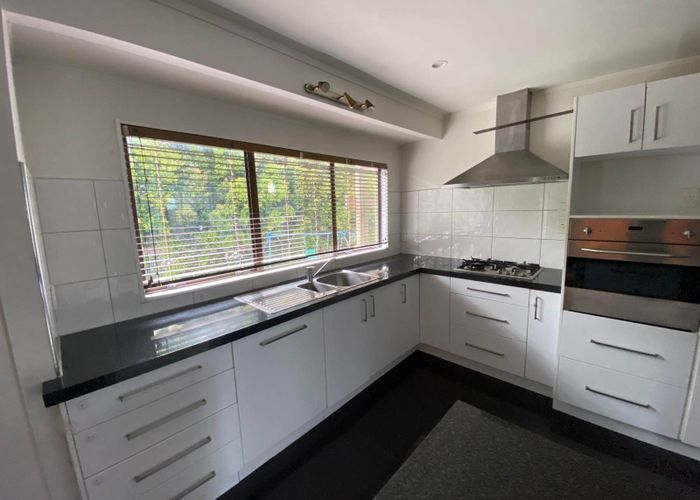  at 21 Woodhouse Place, West Harbour, Auckland