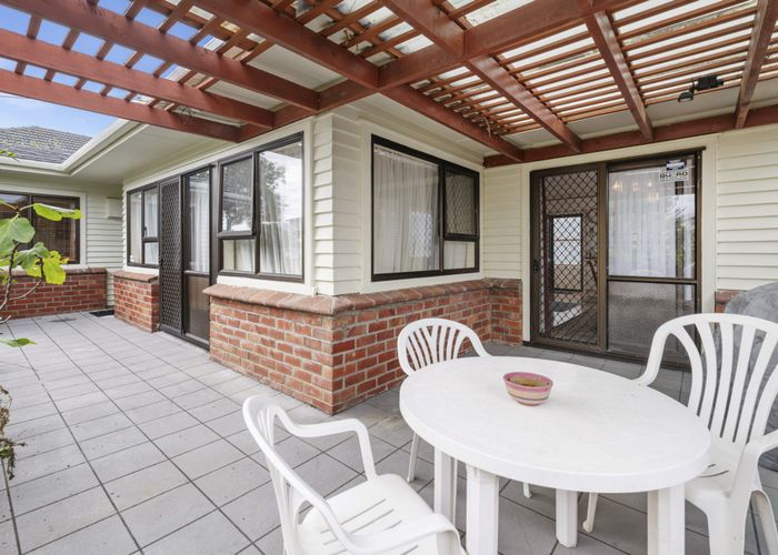 at 22 Wellesley Road, Mangere Bridge, Auckland