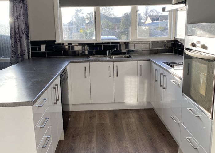  at 6 Croall Crescent, Saint Andrews, Hamilton, Waikato