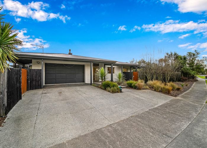 Free property data for 70 Queens Avenue, Waikuku Beach homes.co.nz