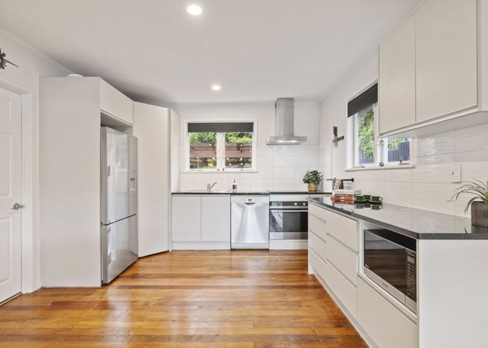  at 34 Angelo Avenue, Howick, Manukau City, Auckland