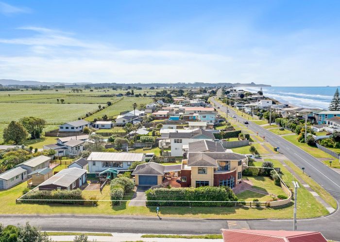  at 20 Pukehina Parade, Te Puke