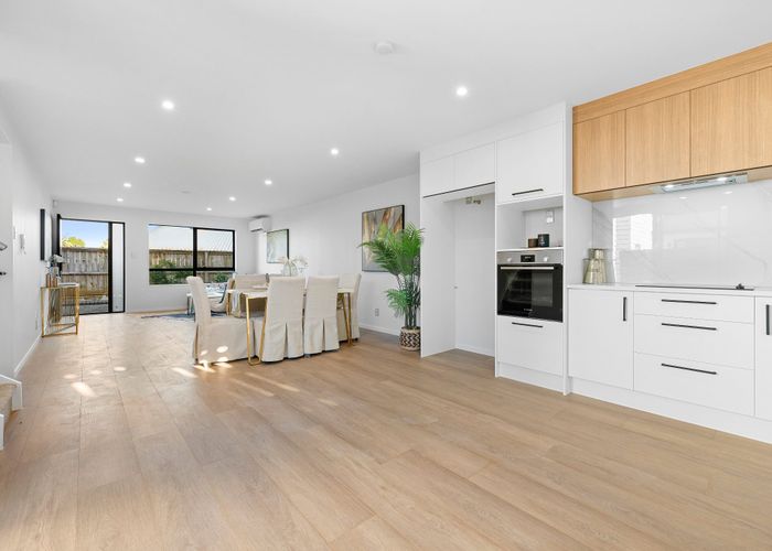  at 8B Claridge Street, Glen Eden, Waitakere City, Auckland