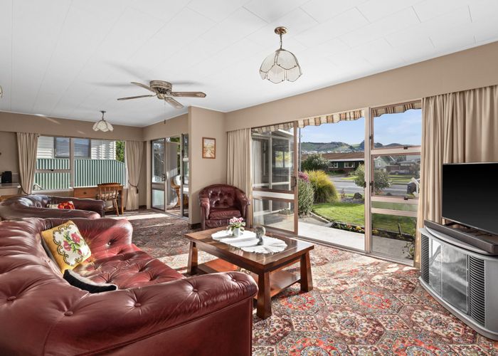  at 2/444 Gloucester Street, Taradale, Napier
