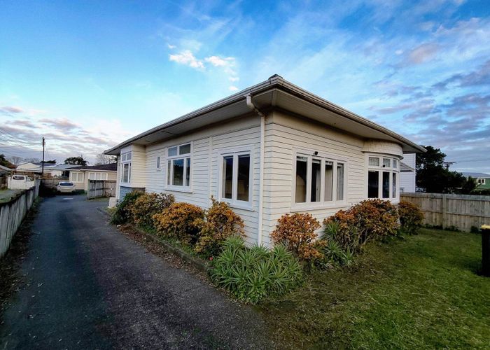  at 13 Reid Road, New Lynn, Waitakere City, Auckland