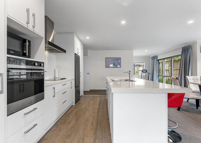  at 68 Puhirake Crescent, Pyes Pa, Tauranga, Bay Of Plenty