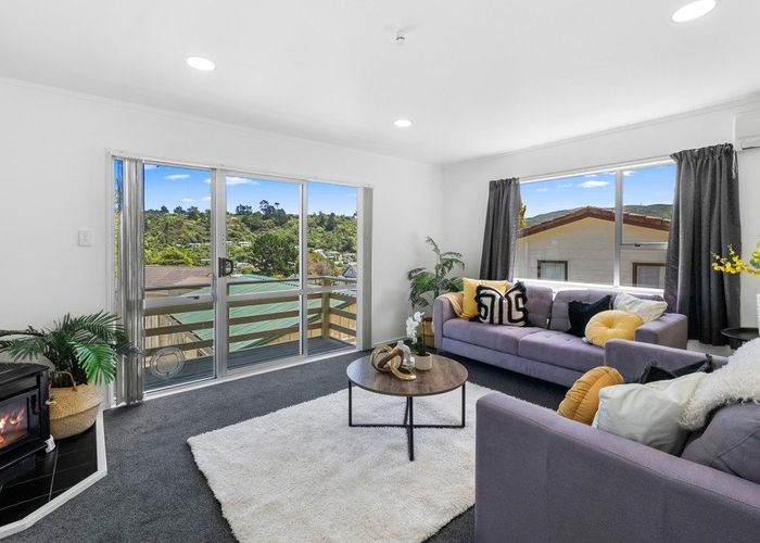  at 9 Takanini Grove, Stokes Valley, Lower Hutt