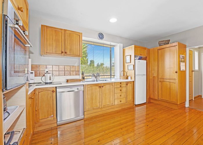  at 4/160 Breezes Road, Wainoni, Christchurch City, Canterbury