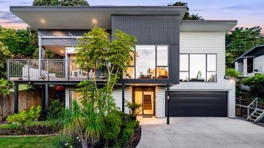  at 49A De Luen Avenue, Tindalls Beach, Whangaparaoa