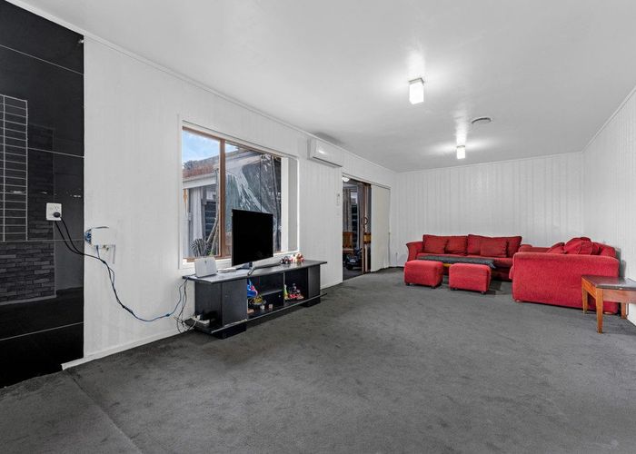 at 2/126 Great South Road, Manurewa, Manukau City, Auckland