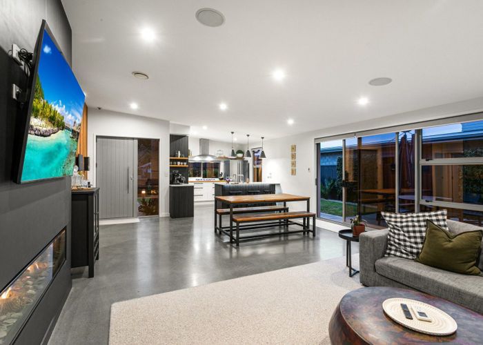  at 261 Lakes Boulevard, Pyes Pa, Tauranga, Bay Of Plenty