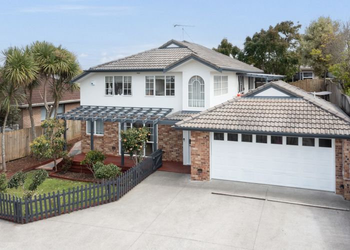  at 2/39 Elliot Street, Howick, Auckland