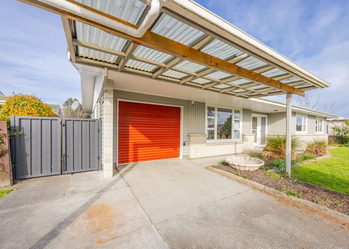  at 8 Crichton Place, Taradale, Napier, Hawke's Bay