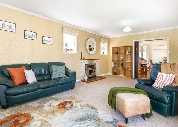  at 118 Budge Street, Riversdale, Blenheim