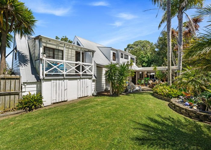  at 20 Fitzherbert Avenue, West Harbour, Waitakere City, Auckland