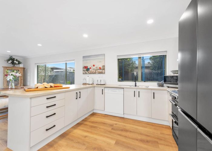  at 35 Constellation Avenue, Beachlands, Auckland