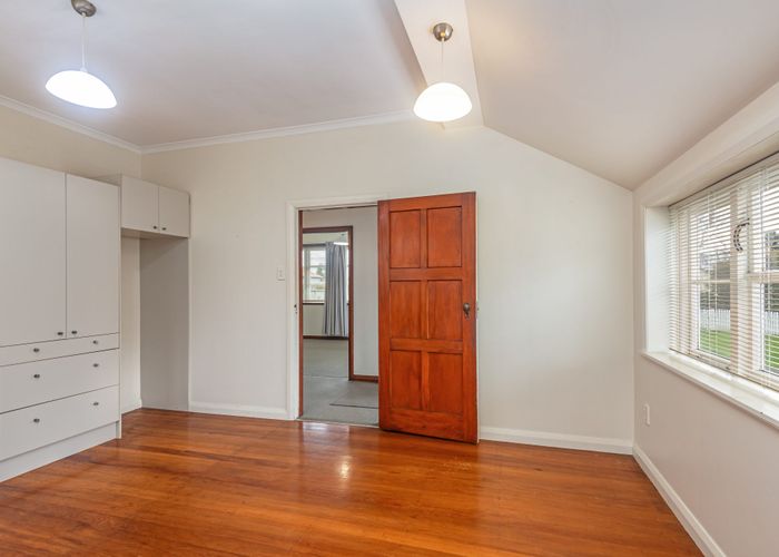  at 44 Frederick Street, Terrace End, Palmerston North