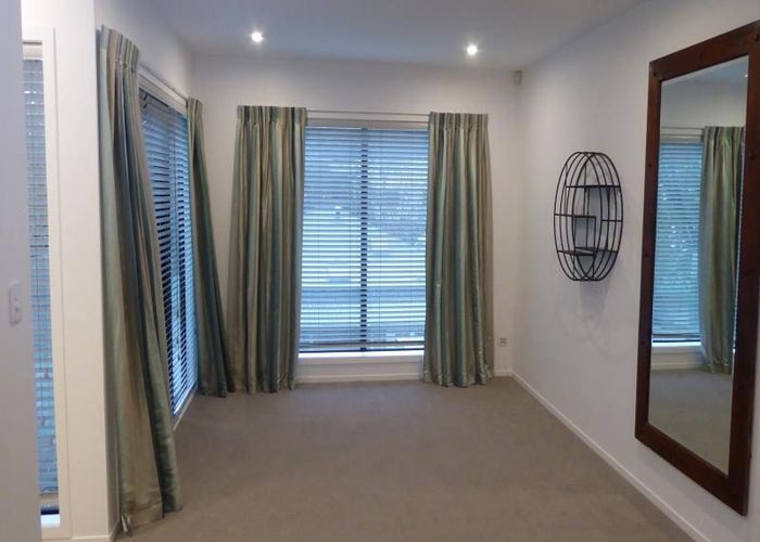  at 4F Regent Street, Newtown, Wellington, Wellington