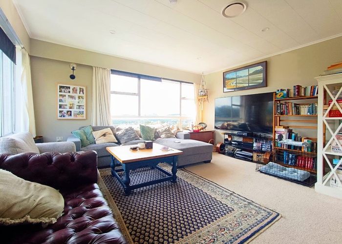  at 33 Ernest Street, Ranui, Waitakere City, Auckland