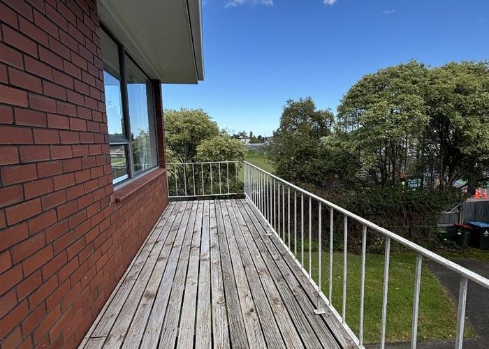  at 1/64 Sandringham Road, Kingsland, Auckland