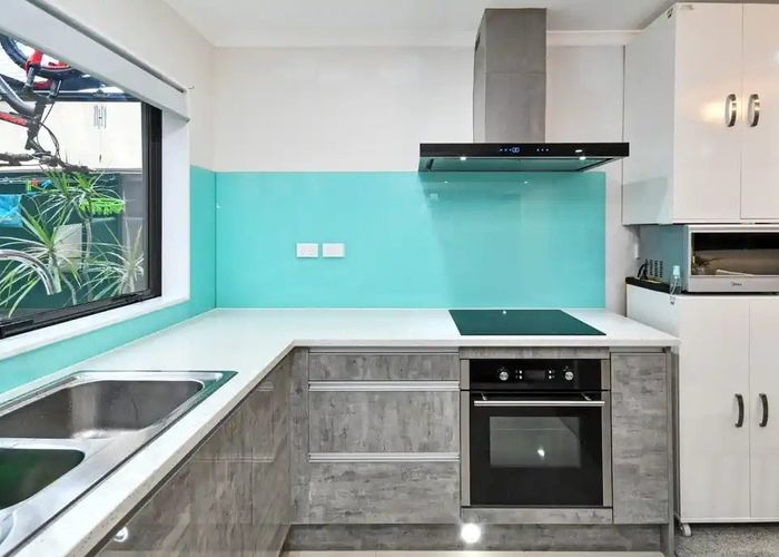  at 15c Lipscombe Avenue, Papatoetoe, Manukau City, Auckland