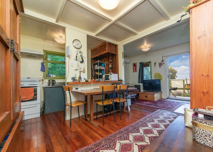  at 36 Tane Road, Laingholm, Auckland