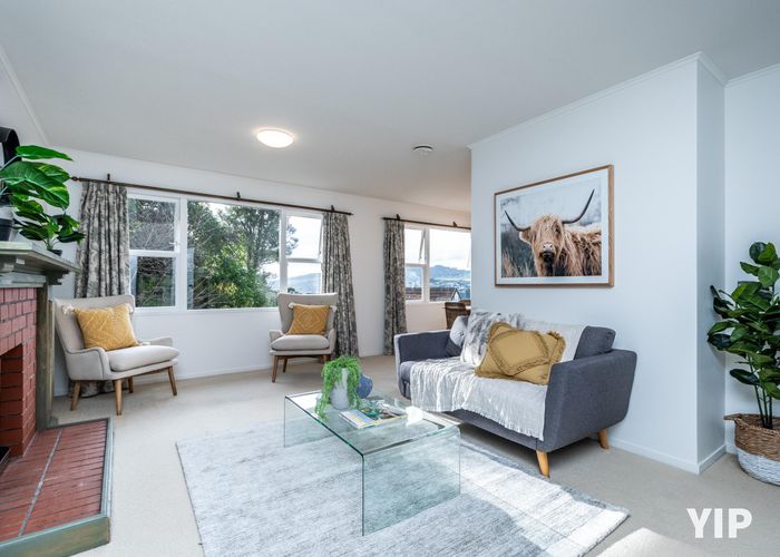  at 40 Cambrian Street, Churton Park, Wellington