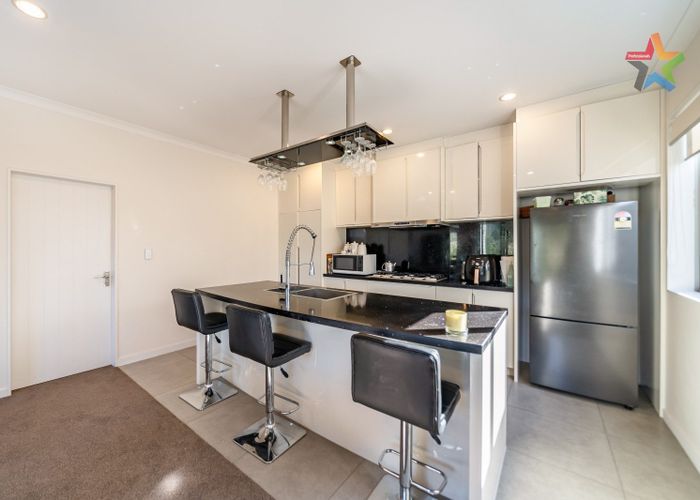  at 60 Whites Line West, Woburn, Lower Hutt