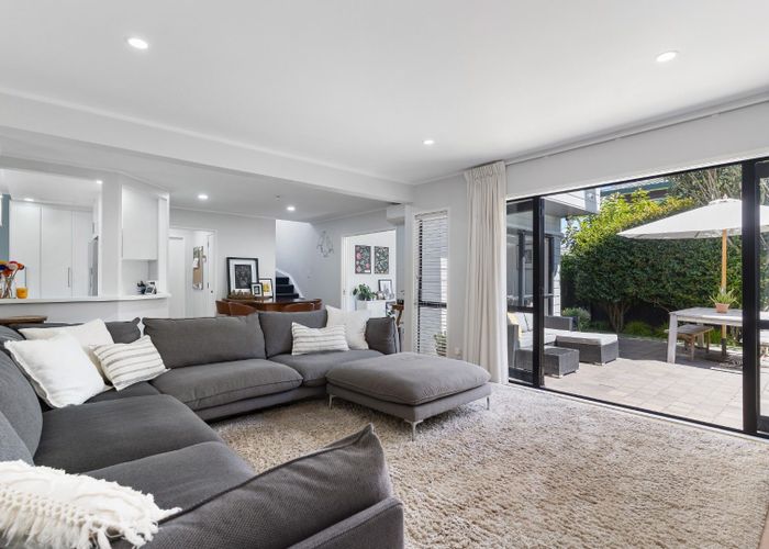  at 17A  Horotutu Road, Greenlane, Auckland City, Auckland