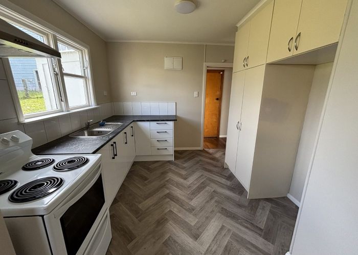  at 82 Leicester Street, Cannons Creek, Porirua, Wellington