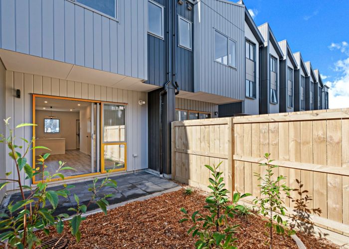 For rent 13 Hokoteta Street, Mount Wellington, Auckland City