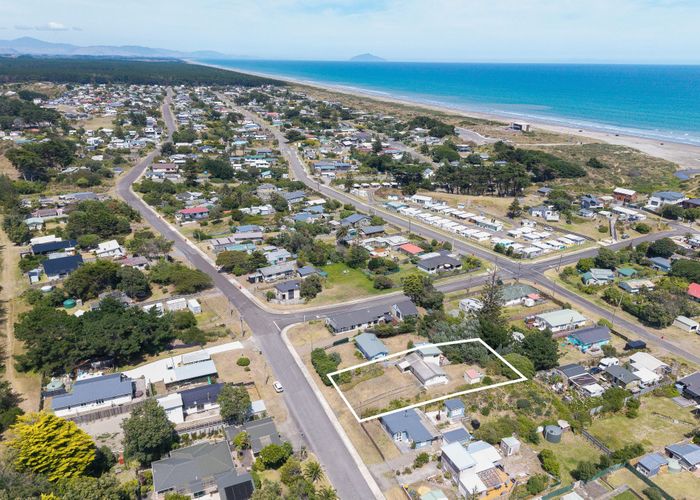  at 161 Kahukura Avenue, Waitārere Beach, Levin