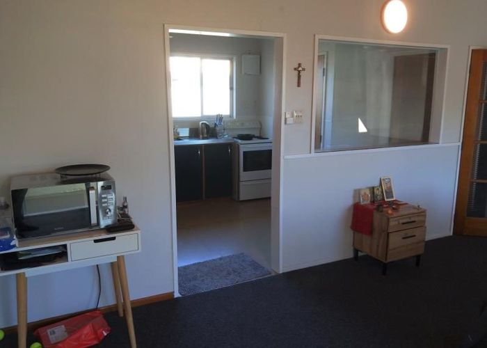  at 4/37 Wood Street, Takaro, Palmerston North, Manawatu / Whanganui