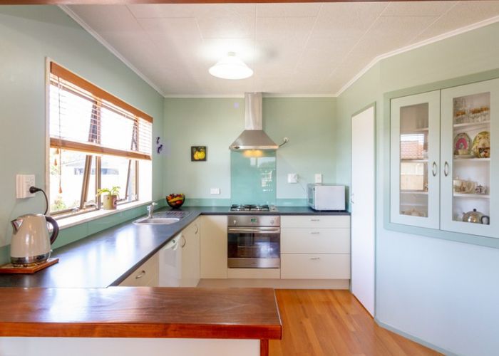  at 33 Thomas Place, Foxton Beach, Foxton