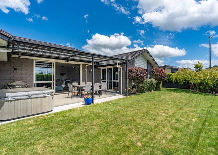  at 1 Ruske Place, Grandview Heights, Hamilton, Waikato